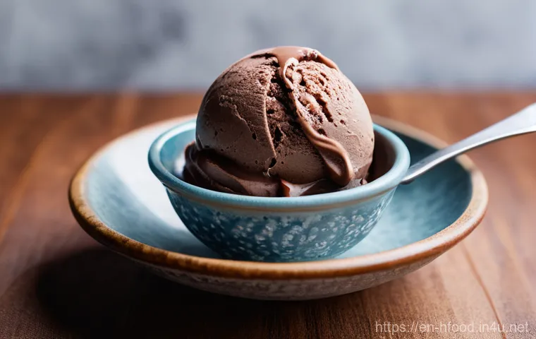 비건 아이스크림 브랜드 비교 - **Prompt:** A vibrant, high-angle flat lay shot showcasing an array of diverse vegan ice cream flavo...