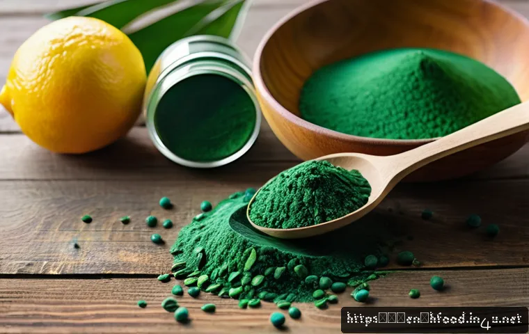 스피루리나와 클로렐라 효능 비교 - A vibrant, close-up still life of spirulina powder and chlorella tablets artfully arranged on a rust...